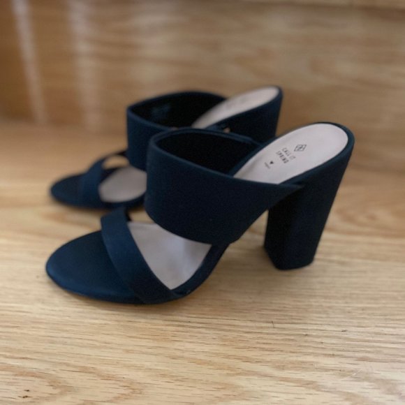 Call it Springs Black Heels - Picture 5 of 9